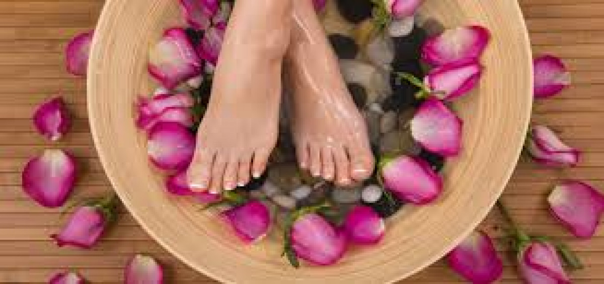 Gel manicure and luxurious foot spa pedicure, Callus Peel, builder gel